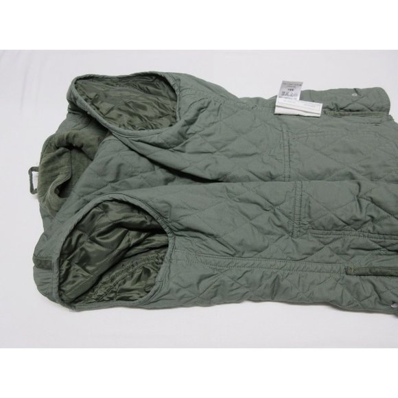 Eddie Bauer green corduroy quilted sporting jacket - Picture 5 of 11